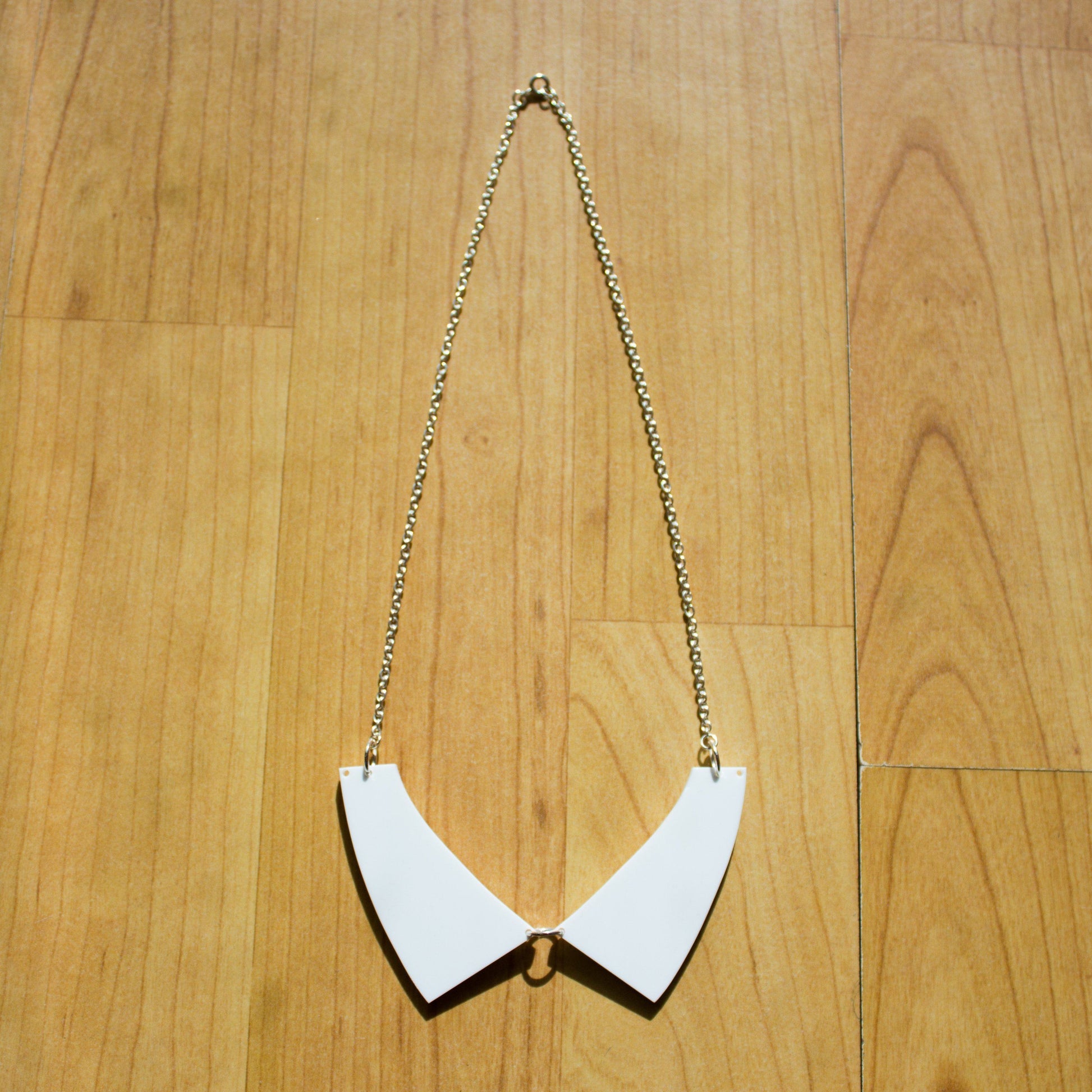 Necklace - Tarepō - White